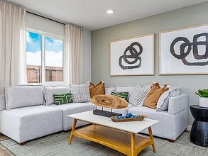 815 Congaree Ln in Redding, CA - Building Photo - Building Photo