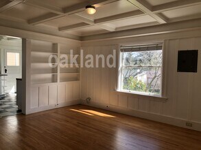 322 Howard Ave in Piedmont, CA - Building Photo - Building Photo