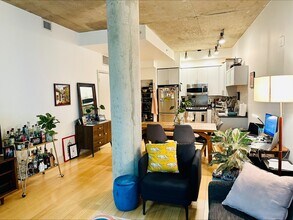 929 Florida Ave NW, Unit 929 Florida Ave NW #1003 in Washington, DC - Foto de edificio - Building Photo