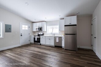 3004 W Church St in Pine Plains, NY - Building Photo - Building Photo