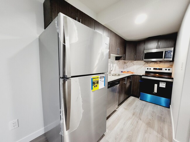 property at 9475 Colak Ln SW