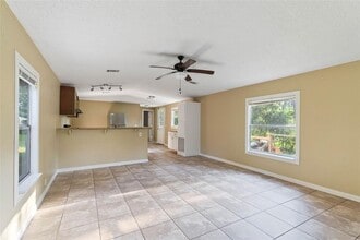 14702 Scarlet Oak Dr in Tomball, TX - Building Photo - Building Photo