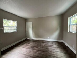 1117 NE 5th Terrace in Fort Lauderdale, FL - Building Photo - Building Photo