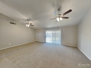 8517 W Lewis Ave in Phoenix, AZ - Building Photo - Building Photo