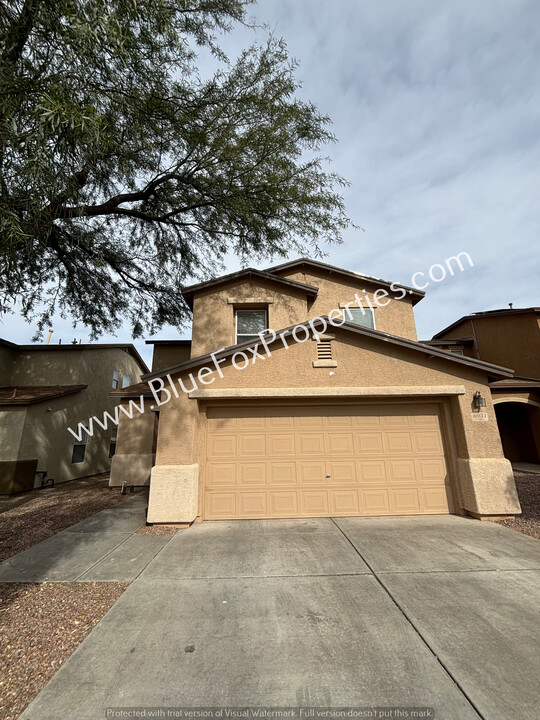 6931 S Harrier Loop in Tucson, AZ - Building Photo