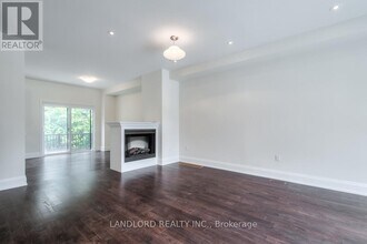 23 Kenneth Wood Cres in Toronto, ON - Building Photo - Building Photo