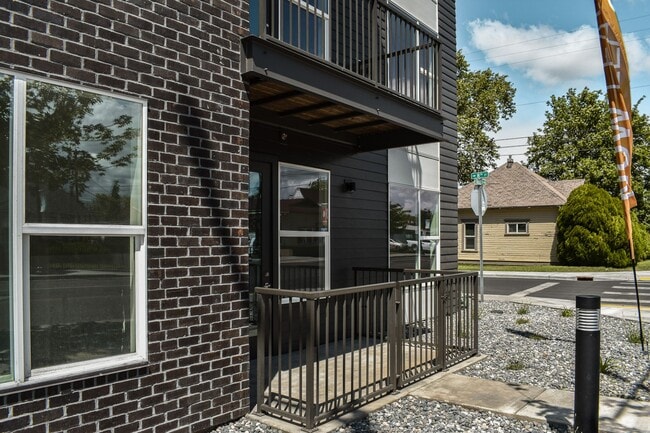 VESPR Apartments in College Place, WA - Foto de edificio - Building Photo