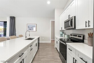 4600 Key Largo Ln in Bonita Springs, FL - Building Photo - Building Photo