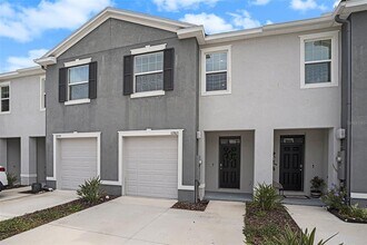 32803 Pez Landing Ln in Wesley Chapel, FL - Building Photo - Building Photo