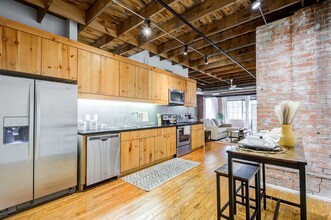 Mitchell Lofts in Dallas, TX - Building Photo - Building Photo