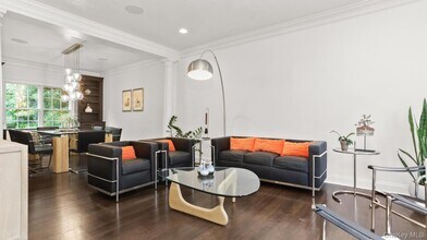 42 Miller Cir in Armonk, NY - Building Photo - Building Photo