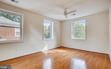 900 N Garfield St in Arlington, VA - Building Photo - Building Photo