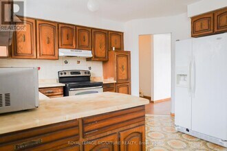 35 Jellicoe Crescent in Brampton, ON - Building Photo - Building Photo