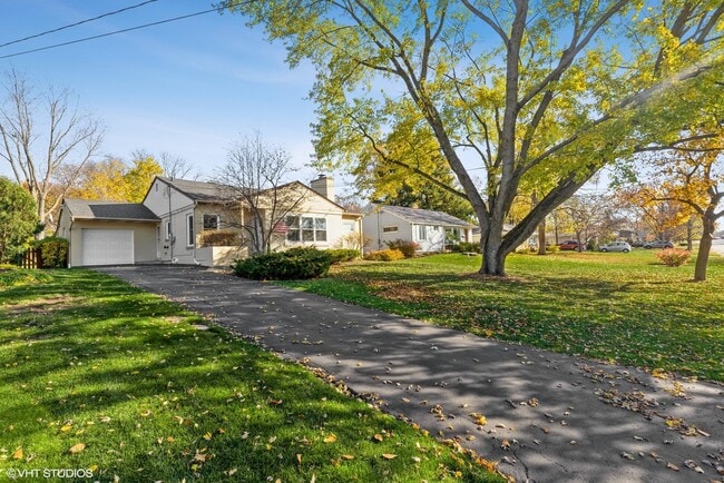 property at 817 Dundee Ave