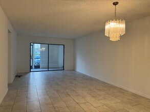 15235 Lakes of Delray Blvd in Delray Beach, FL - Building Photo - Building Photo