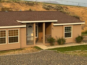 1591 Tozer Rd in Ellensburg, WA - Building Photo - Building Photo