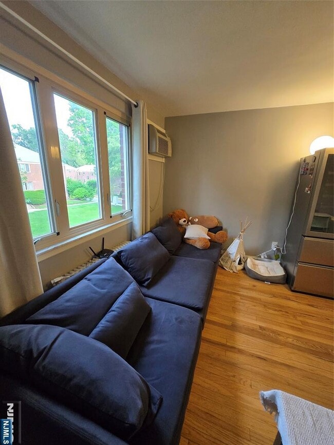 property at 125 Clinton Park Dr