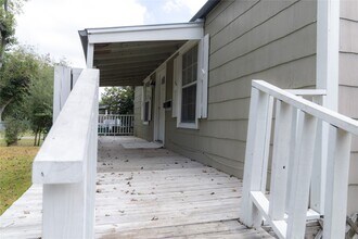 6714 Dillon St in Houston, TX - Foto de edificio - Building Photo