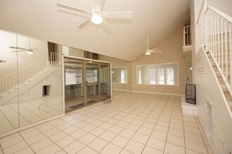 28 Solar St in Mary Esther, FL - Building Photo - Building Photo