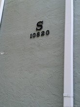 10820 N Kendall Dr-Unit -#S1 in Miami, FL - Building Photo - Building Photo