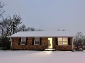 1230 Trent Blvd in Lexington, KY - Building Photo - Building Photo