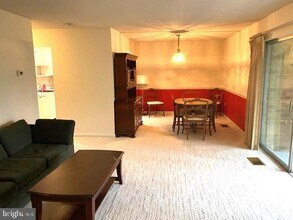 3215 S Leisure World Blvd in Silver Spring, MD - Building Photo - Building Photo