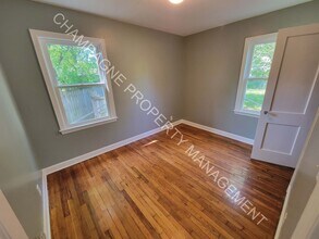 5508 Harvard Ave in Raytown, MO - Foto de edificio - Building Photo