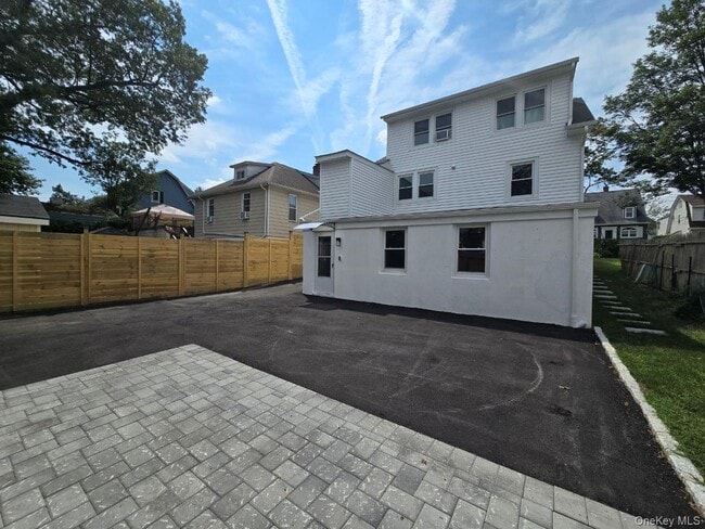 property at 60 Homecrest Ave