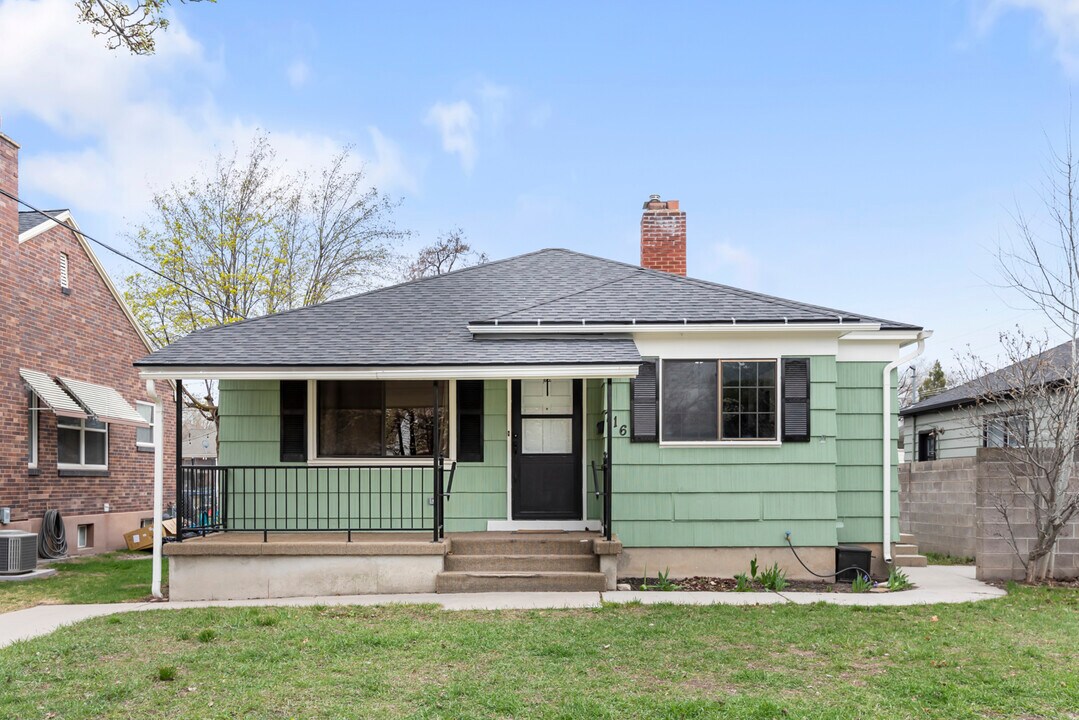 716 E 50 S, Unit Upper Level in Provo, UT - Foto de edificio