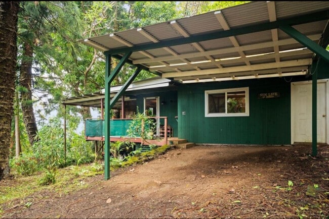 property at 82-1132-1132 Greenwell Mountain Rd