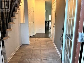 39 Dundalk Private in Ottawa, ON - Building Photo - Building Photo