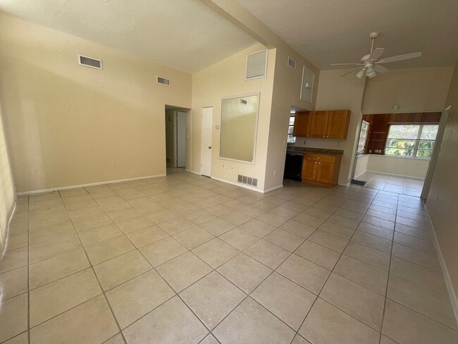 2229 Goldenrod St in Sarasota, FL - Building Photo - Building Photo