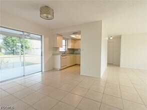 1815 SE 11th Ave in Cape Coral, FL - Building Photo - Building Photo