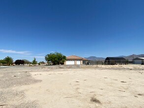 3611 Oakleaf Ave in Pahrump, NV - Building Photo - Building Photo
