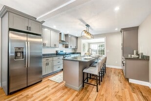 98 Brook Hl in Meredith, NH - Building Photo