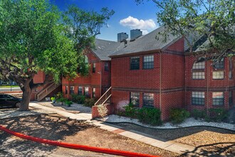 The Roanoke in San Antonio, TX - Foto de edificio - Building Photo