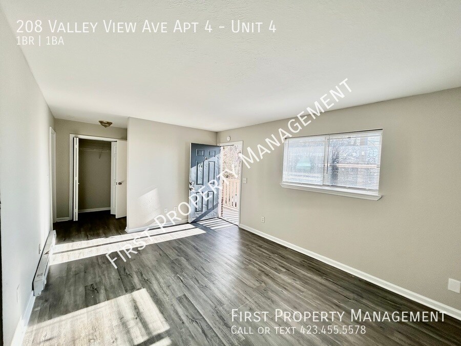 208 Valley View Ave, Unit Unit 4 in Chattanooga, TN - Building Photo