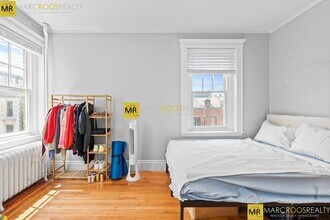 280 Newbury St, Unit #14 in Boston, MA - Foto de edificio - Building Photo