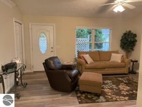 2964 Emerald Bluffs in Traverse City, MI - Building Photo - Building Photo