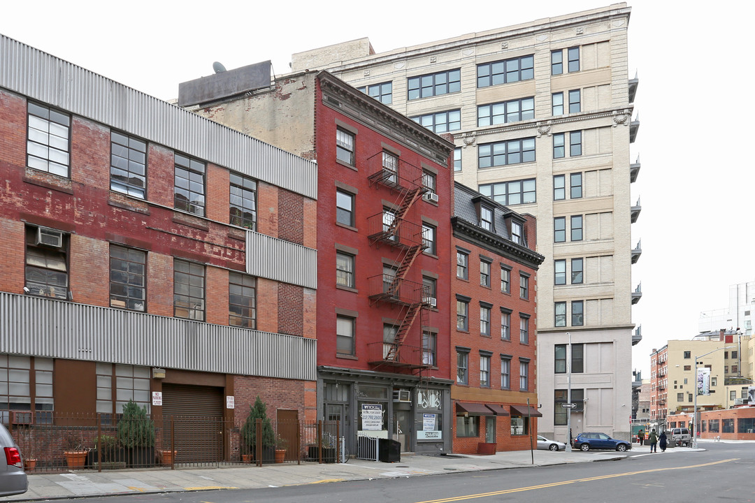 Cooperative in New York, NY - Foto de edificio