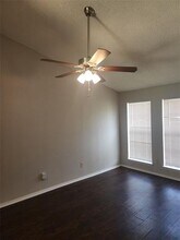 828 Woodrock Dr in Dallas, TX - Building Photo - Building Photo