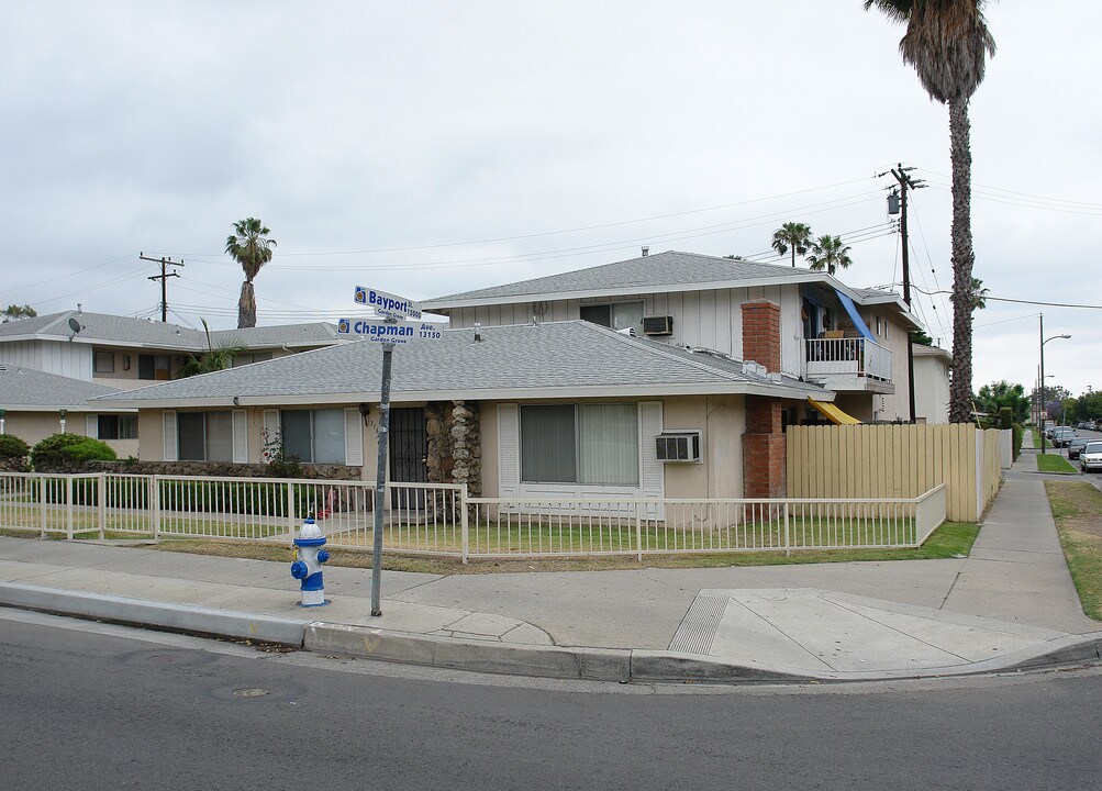 13162 Chapman Ave in Garden Grove, CA - Foto de edificio
