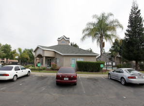 Orchard Village Apartments in Orange Cove, CA - Building Photo - Building Photo