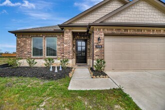 388 Kendall Crest Dr in Alvin, TX - Foto de edificio - Building Photo