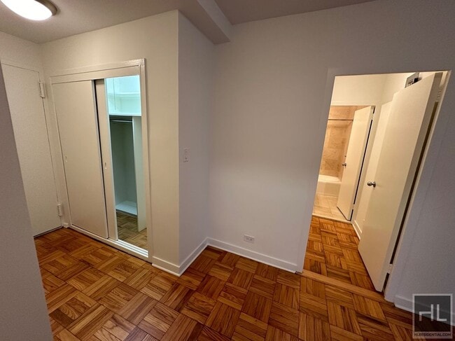 EAST 55 STREET, Unit 6A in New York, NY - Foto de edificio - Building Photo