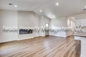 2106 Melody Ct in Goddard, KS - Building Photo - Building Photo