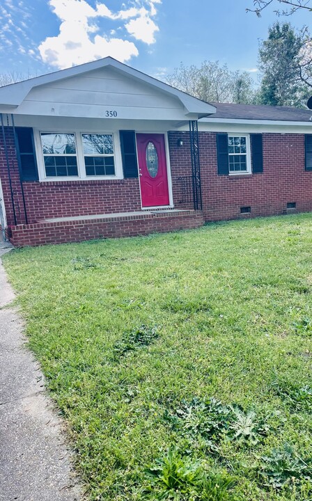 350 Tucson Dr in Fayetteville, NC - Building Photo