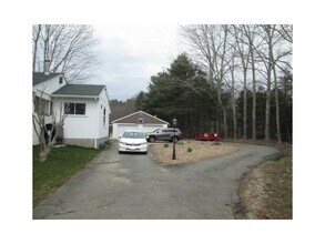 180 Kingstown Rd in Richmond, RI - Building Photo - Building Photo