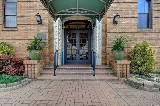 property at 310 Riverside Blvd
