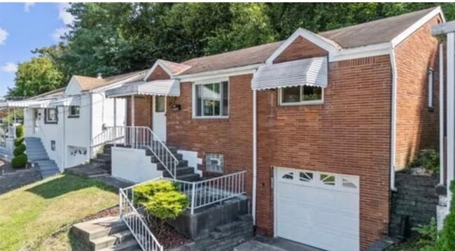 2143 Plainview Ave in Pittsburgh, PA - Building Photo - Building Photo